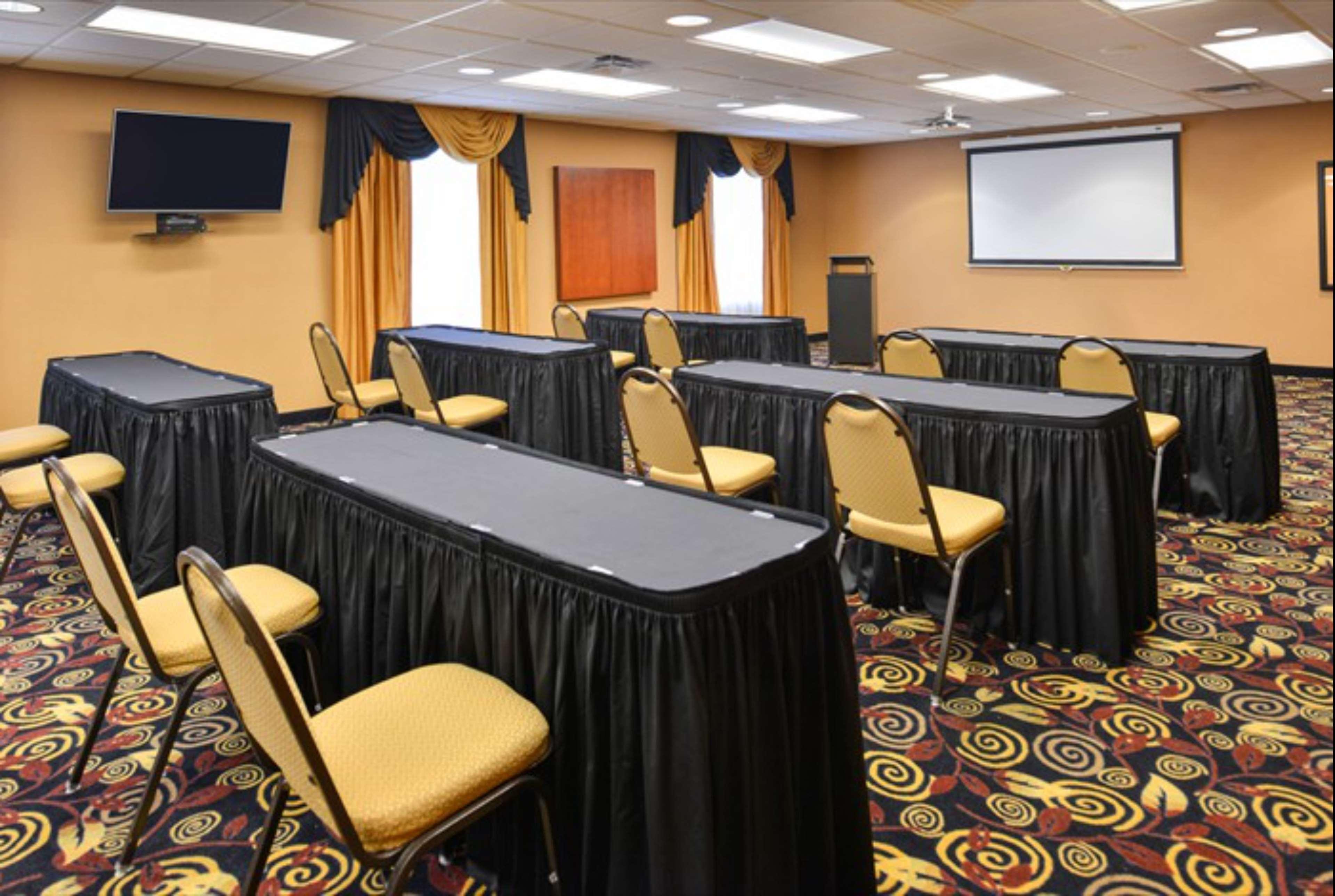 Hampton Inn & Suites Richmond Zewnętrze zdjęcie